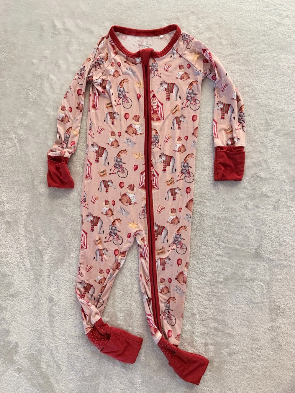 The Sleepy Sloth Bamboo Sleeper – Circus Animal Print, 12-18M, Zip Pajamas